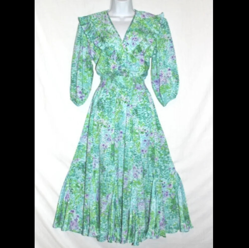 Vintage 80’s Susan Tudor Freis Floral Print Accordion Pleat Ruffle Maxi Dress M